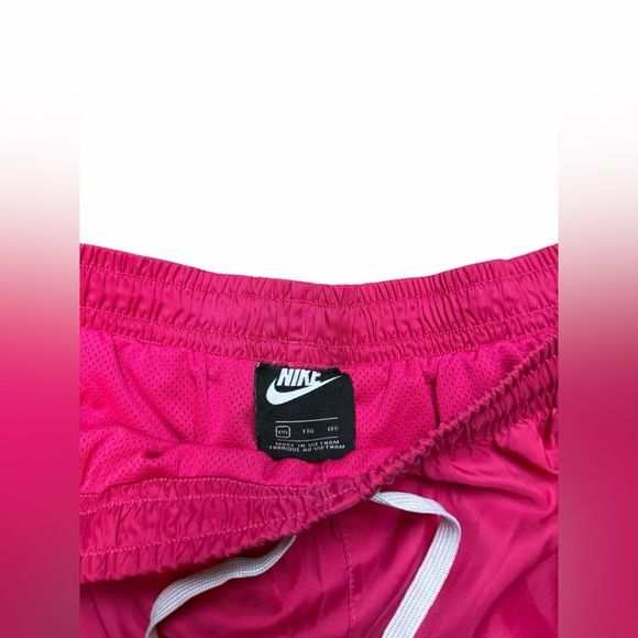 Nike Sportswear Sport Essentials Woven Lined Flow Shorts - Picture 2 of 7